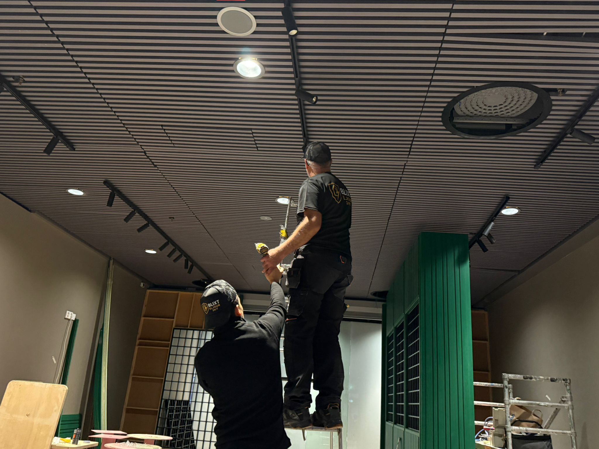 Elinstallationsarbete - Blixt Eljour 247, Blixteljour247, Blixteljour, Blixt eljour, elektriker Stockholm